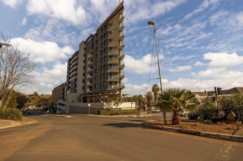 2 Bedroom Property for Sale in Rosebank Gauteng