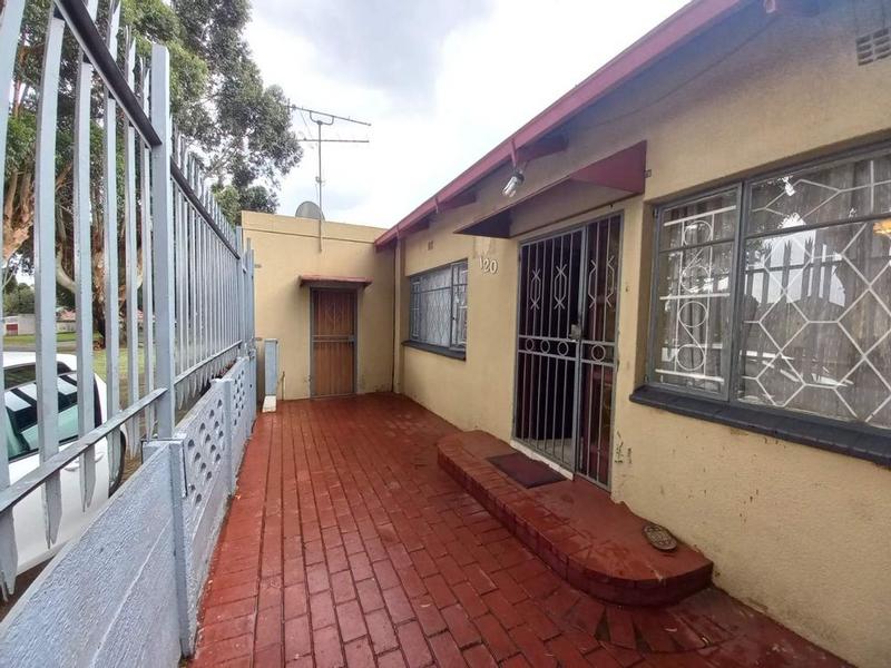 2 Bedroom Property for Sale in Turffontein Gauteng