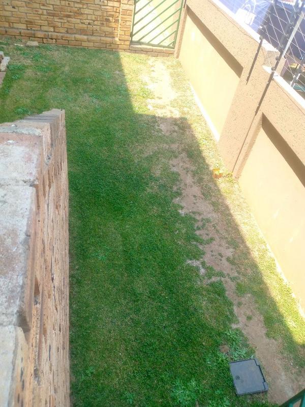 2 Bedroom Property for Sale in Winchester Hills Gauteng