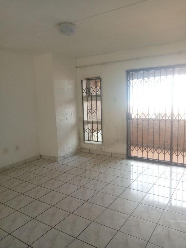 2 Bedroom Property for Sale in Winchester Hills Gauteng