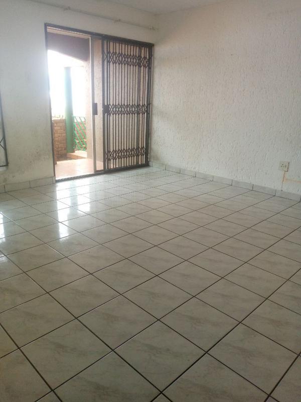 2 Bedroom Property for Sale in Winchester Hills Gauteng