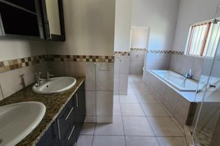 3 Bedroom Property for Sale in Zakariyya Park Gauteng