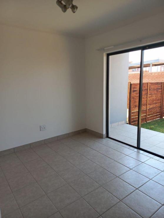 3 Bedroom Property for Sale in Blue Hills Gauteng