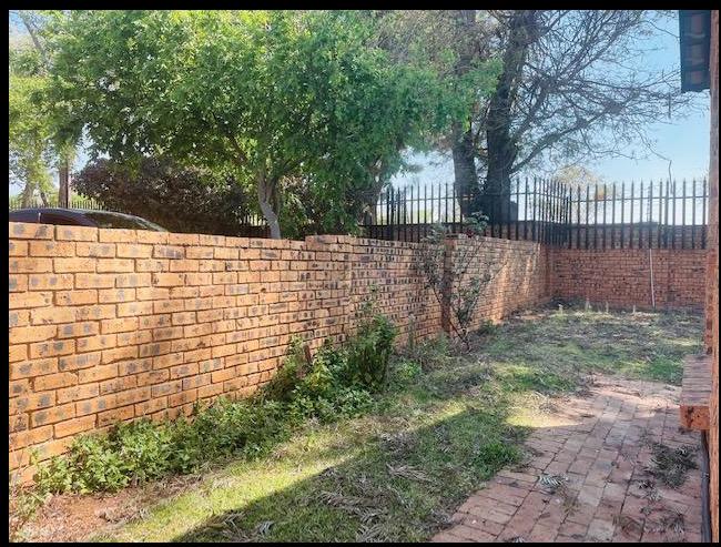 3 Bedroom Property for Sale in Noordwyk Gauteng