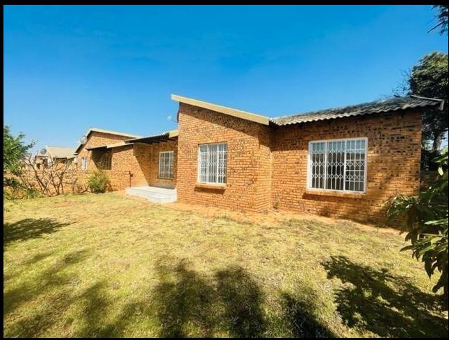 3 Bedroom Property for Sale in Noordwyk Gauteng