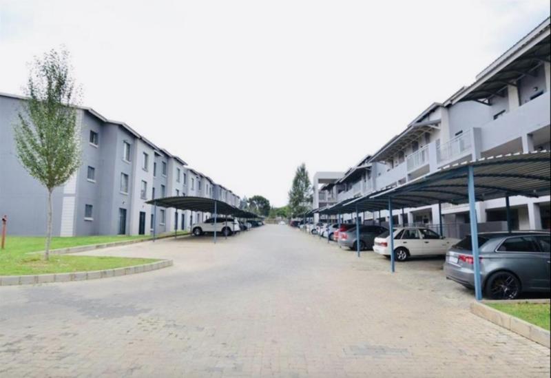 2 Bedroom Property for Sale in Noordwyk Gauteng