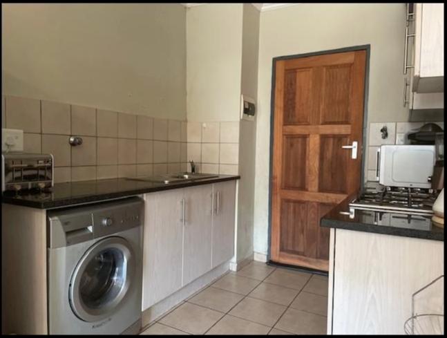 2 Bedroom Property for Sale in Noordwyk Gauteng