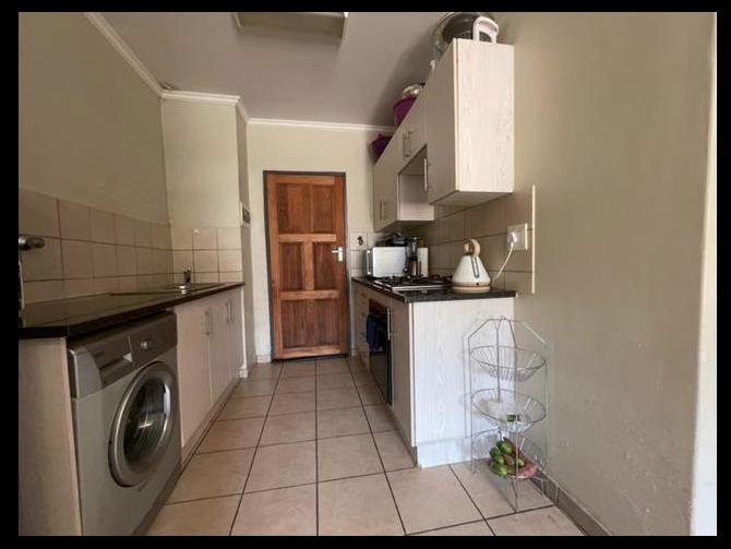 2 Bedroom Property for Sale in Noordwyk Gauteng