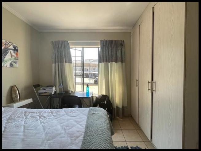 2 Bedroom Property for Sale in Noordwyk Gauteng