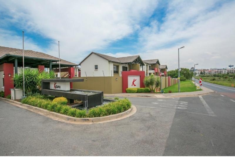 2 Bedroom Property for Sale in Noordwyk Gauteng