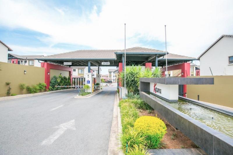 2 Bedroom Property for Sale in Noordwyk Gauteng