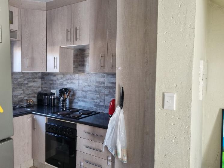 2 Bedroom Property for Sale in Noordwyk Gauteng