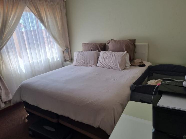2 Bedroom Property for Sale in Noordwyk Gauteng