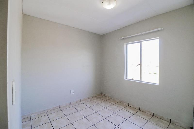 2 Bedroom Property for Sale in Fleurhof Gauteng