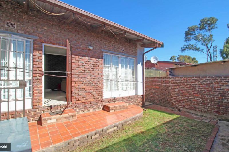 3 Bedroom Property for Sale in Roodepoort Central Gauteng