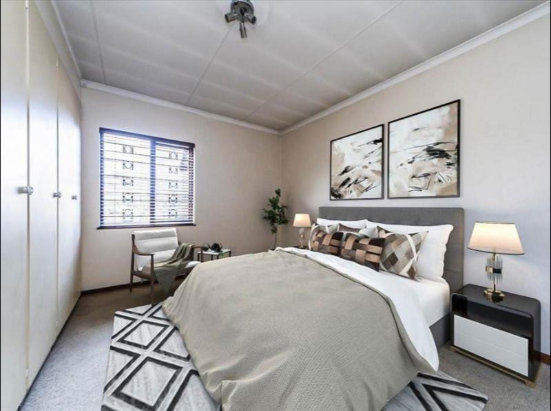 2 Bedroom Property for Sale in Atholl Gauteng