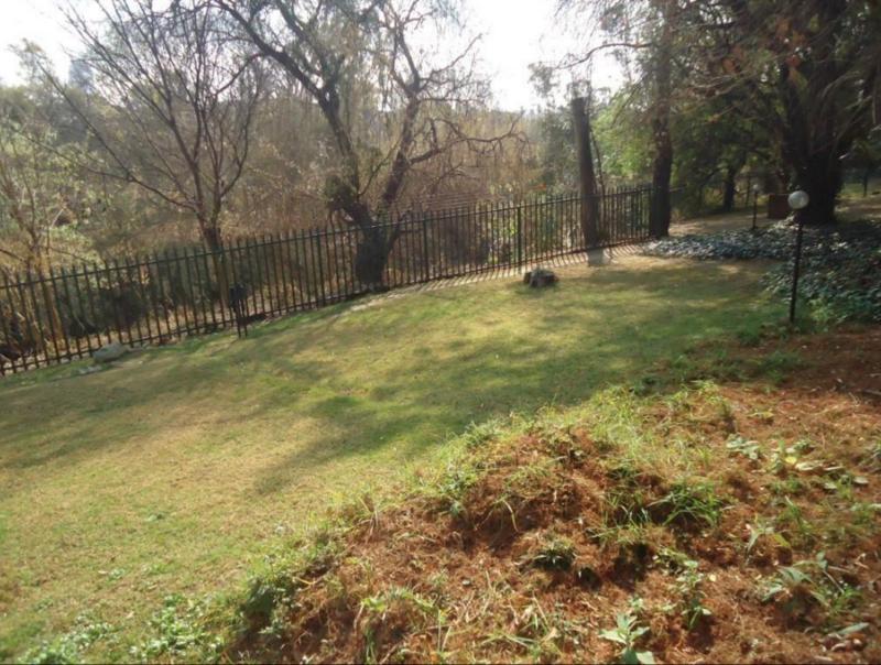 2 Bedroom Property for Sale in Atholl Gardens Gauteng