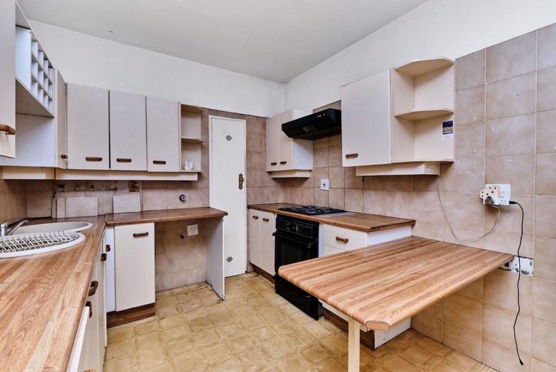 3 Bedroom Property for Sale in Benmore Gardens Gauteng