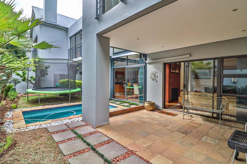 3 Bedroom Property for Sale in Bryanston Gauteng