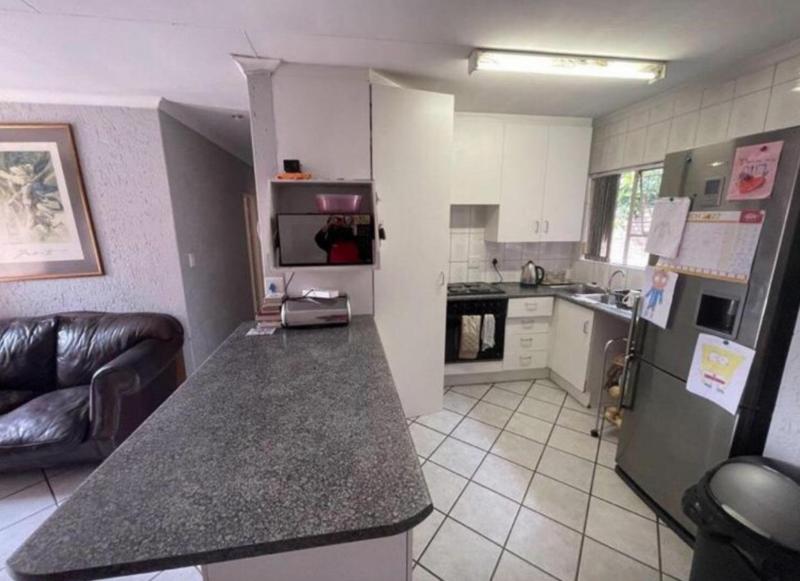 3 Bedroom Property for Sale in Buccleuch Gauteng