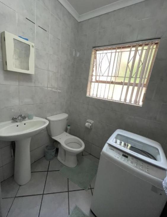 3 Bedroom Property for Sale in Buccleuch Gauteng