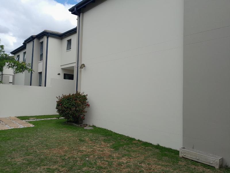 3 Bedroom Property for Sale in Wendywood Gauteng