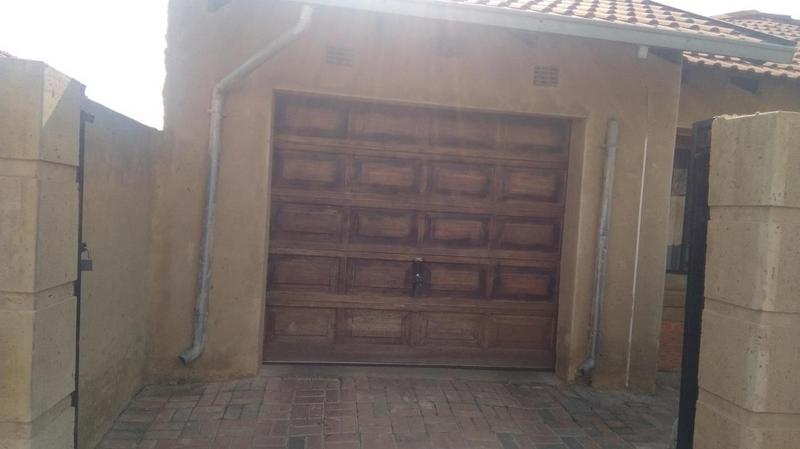 4 Bedroom Property for Sale in Orlando Gauteng