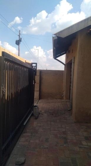 4 Bedroom Property for Sale in Orlando Gauteng