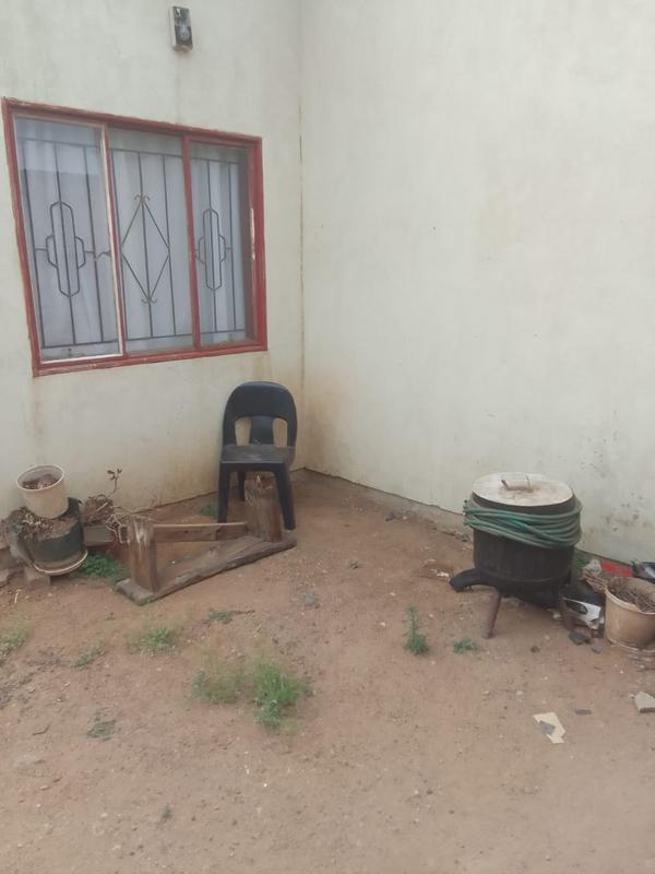 2 Bedroom Property for Sale in Daveyton Gauteng