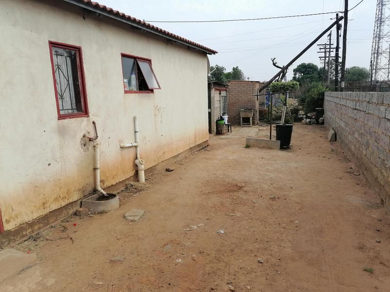 2 Bedroom Property for Sale in Daveyton Gauteng