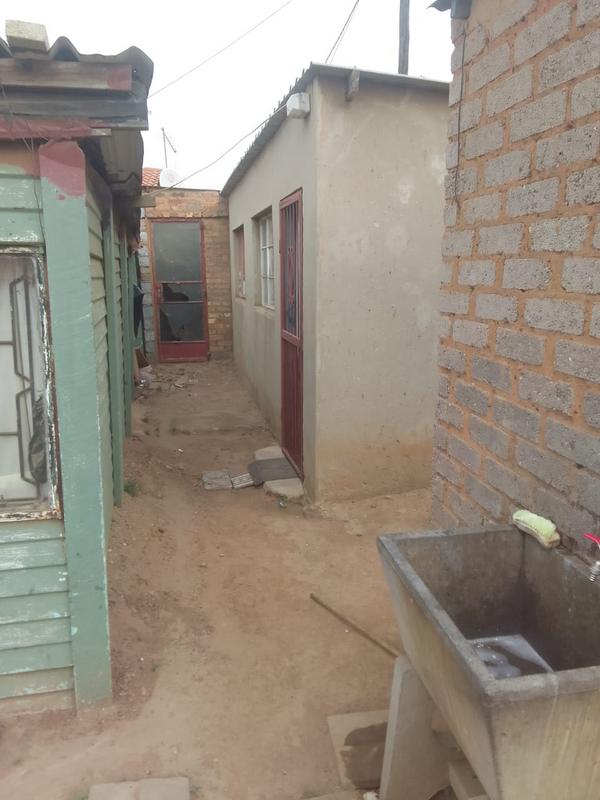 2 Bedroom Property for Sale in Daveyton Gauteng
