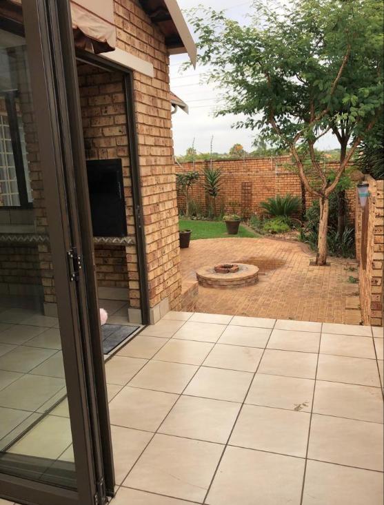 3 Bedroom Property for Sale in The Wilds Gauteng