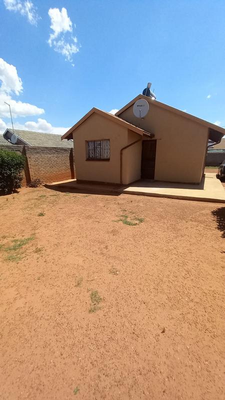 2 Bedroom Property for Sale in Lawley Gauteng