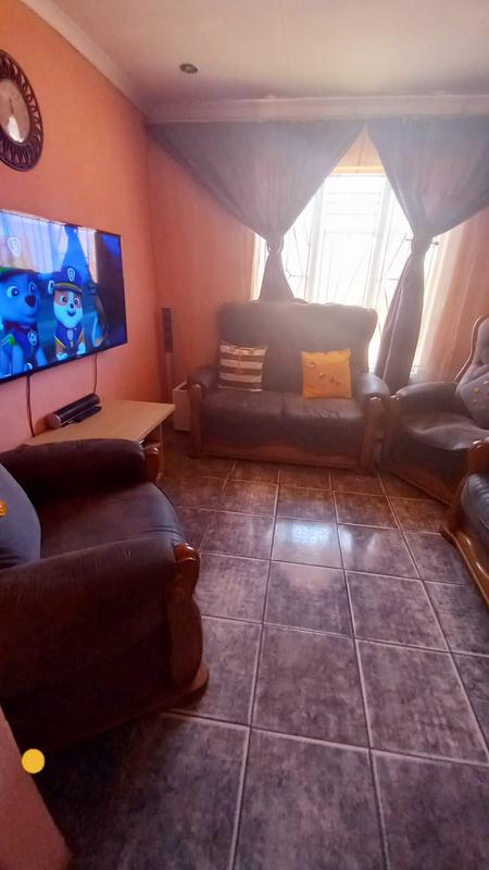 2 Bedroom Property for Sale in Lawley Gauteng