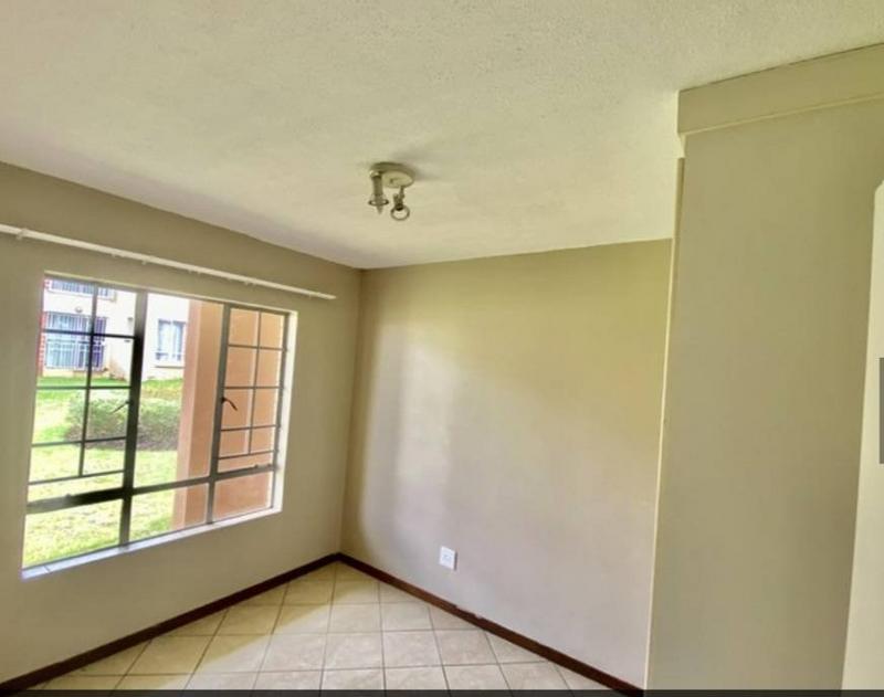 2 Bedroom Property for Sale in Erand Gardens Gauteng