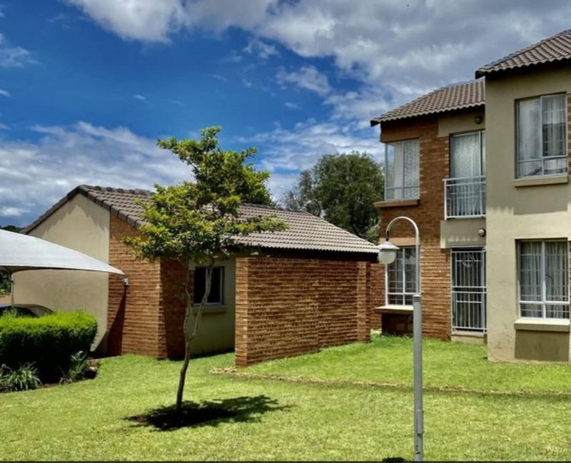 2 Bedroom Property for Sale in Erand Gardens Gauteng