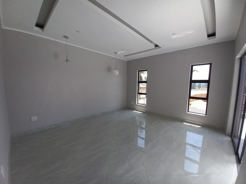5 Bedroom Property for Sale in Savannah Country Estate Gauteng