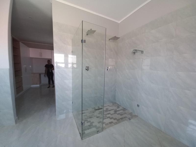 5 Bedroom Property for Sale in Savannah Country Estate Gauteng