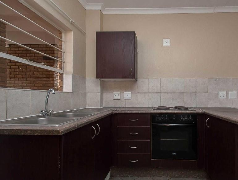 2 Bedroom Property for Sale in Honeypark Gauteng