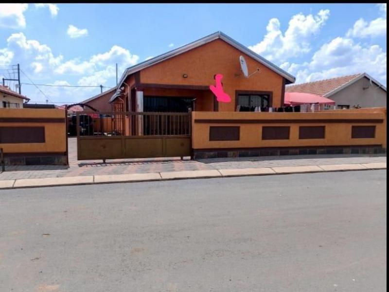 3 Bedroom Property for Sale in Golden Gardens Gauteng