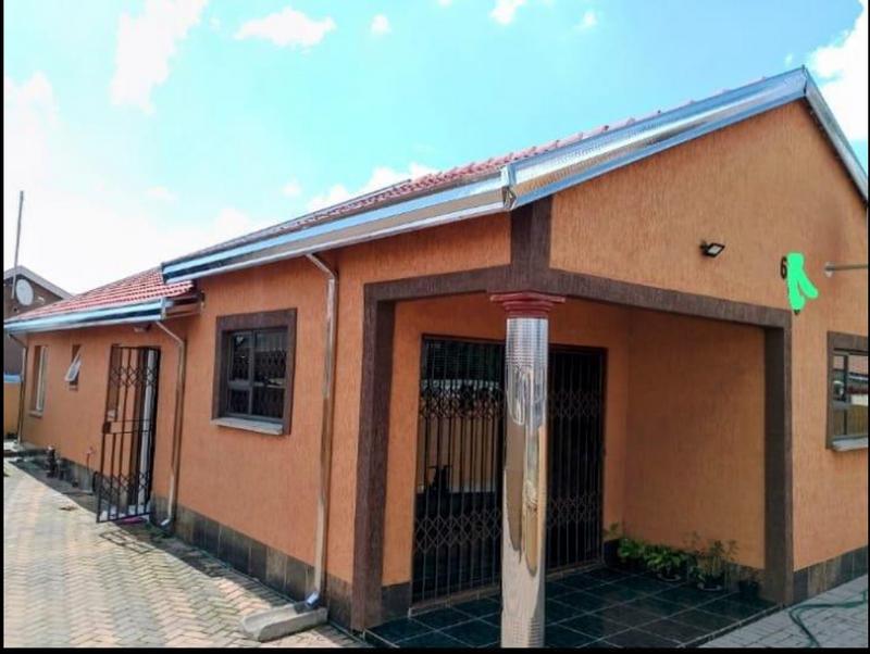 3 Bedroom Property for Sale in Golden Gardens Gauteng
