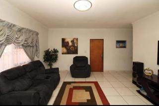 3 Bedroom Property for Sale in Golden Gardens Gauteng