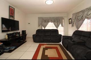 3 Bedroom Property for Sale in Golden Gardens Gauteng