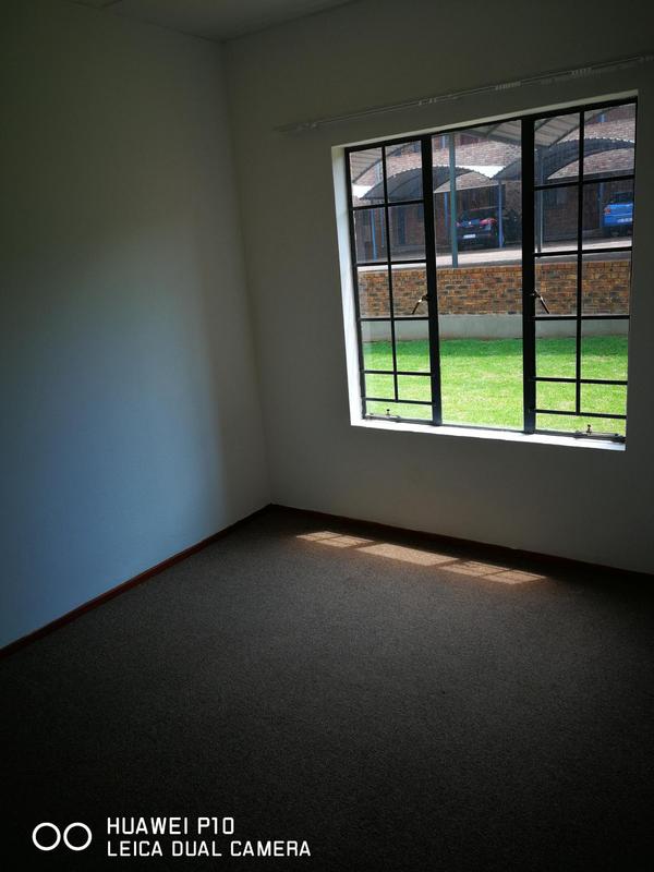 1 Bedroom Property for Sale in Grand Central Gauteng