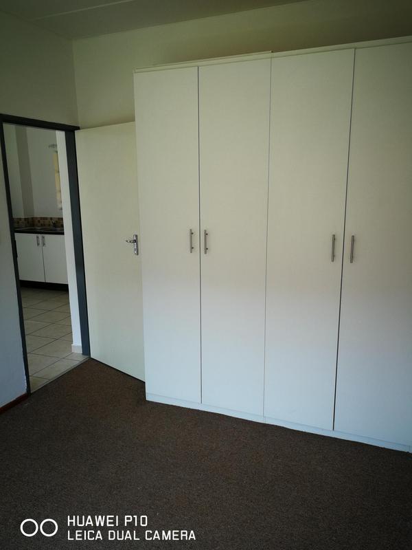 1 Bedroom Property for Sale in Grand Central Gauteng