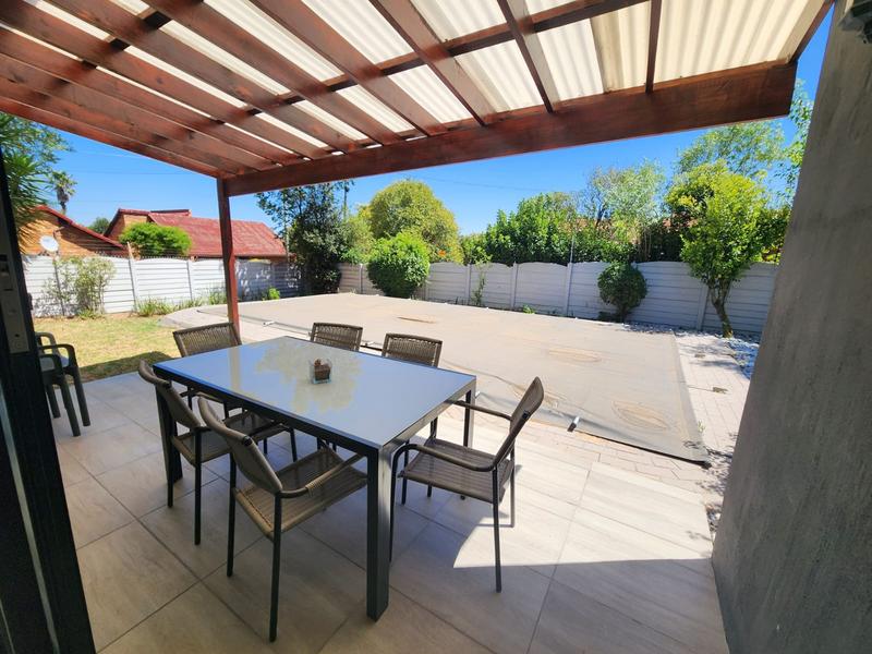 3 Bedroom Property for Sale in Sunninghill Gauteng