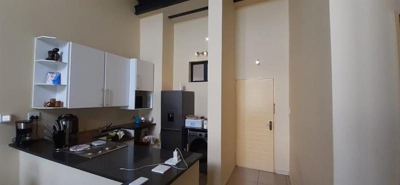 2 Bedroom Property for Sale in Rooihuiskraal North Gauteng