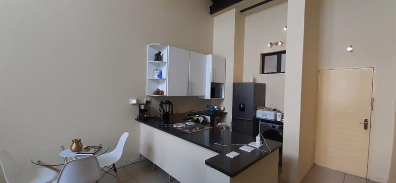 2 Bedroom Property for Sale in Rooihuiskraal North Gauteng