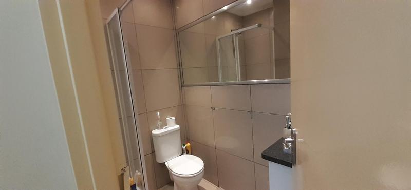 2 Bedroom Property for Sale in Rooihuiskraal North Gauteng