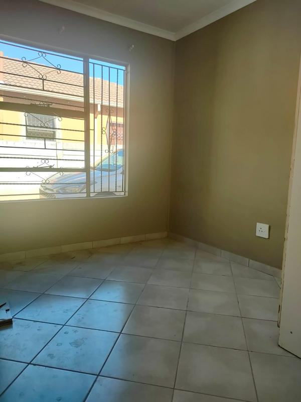 To Let 3 Bedroom Property for Rent in Goudrand Gauteng